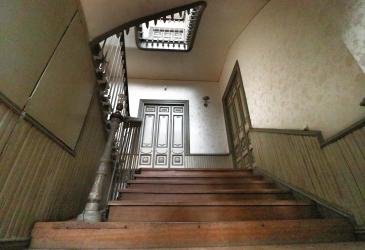 Escaleras de la Escuela de Música Joaquín Maya